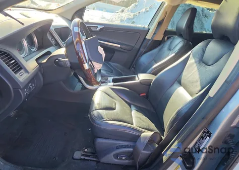 2013 Volvo Xc60 T6 z USA, uszkodzony, nr VIN YV4902DZXD2440164